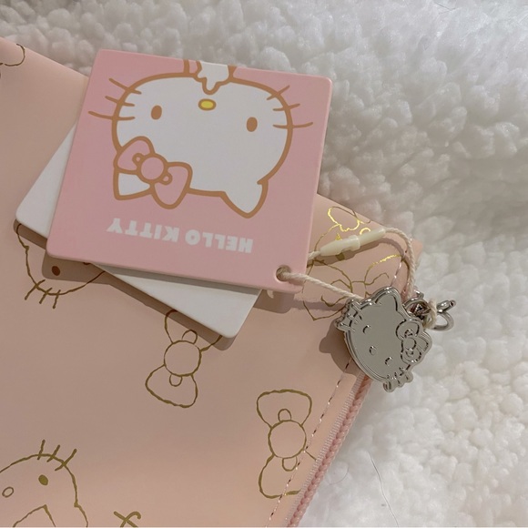 Hello Kitty pouch - Picture 2 of 4